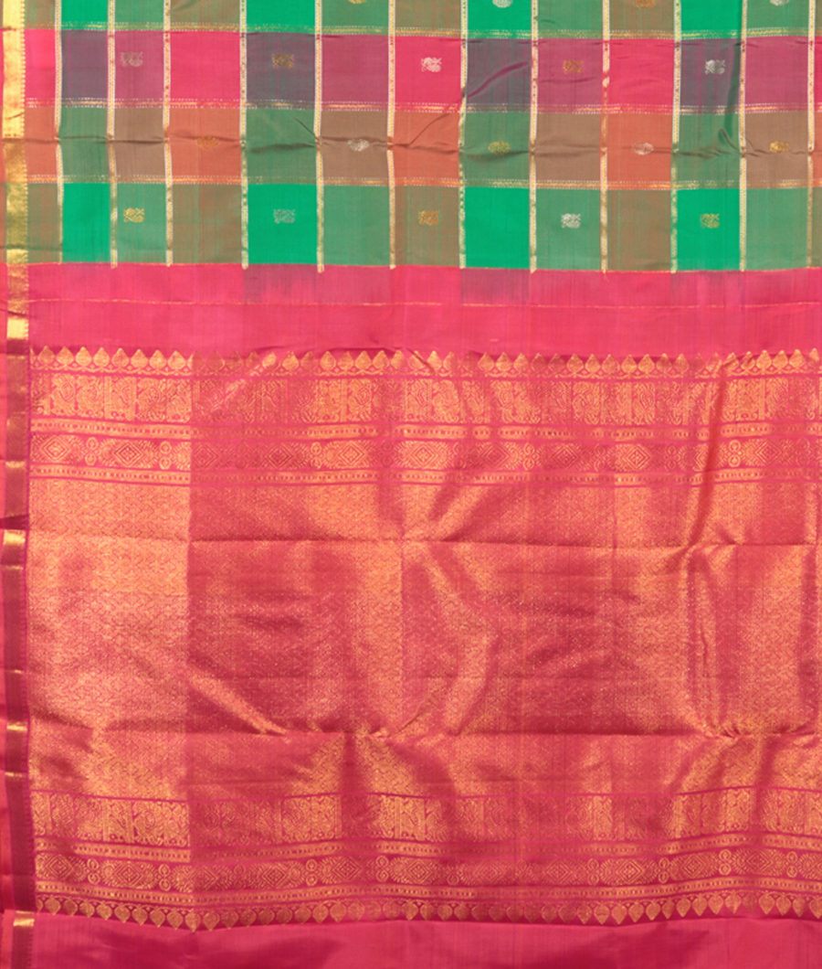 Multicolour Handwoven Kanjivaram Silk Saree T2910634