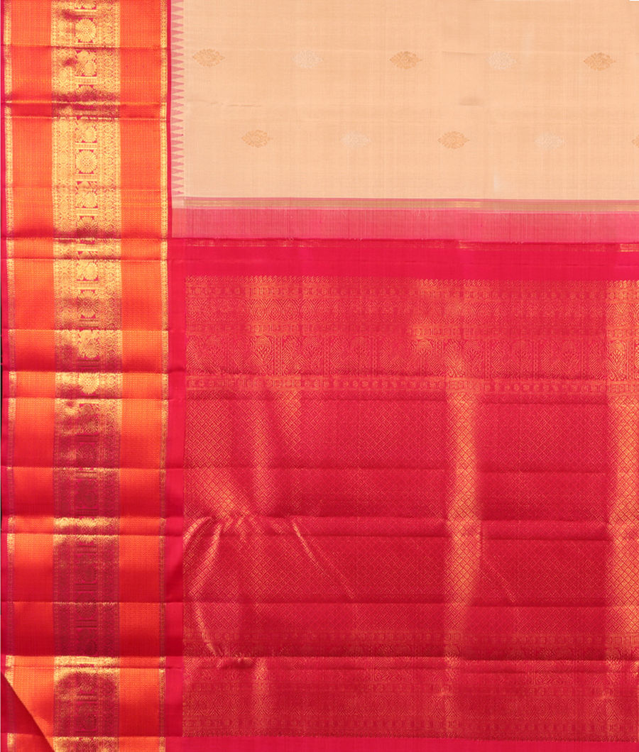 Cream Handwoven Kanjivaram Silk Saree T2574484