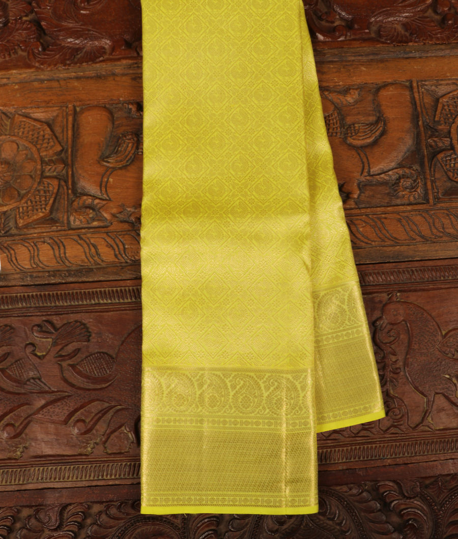 Green Handwoven Kanjivaram Silk Saree T246705-image