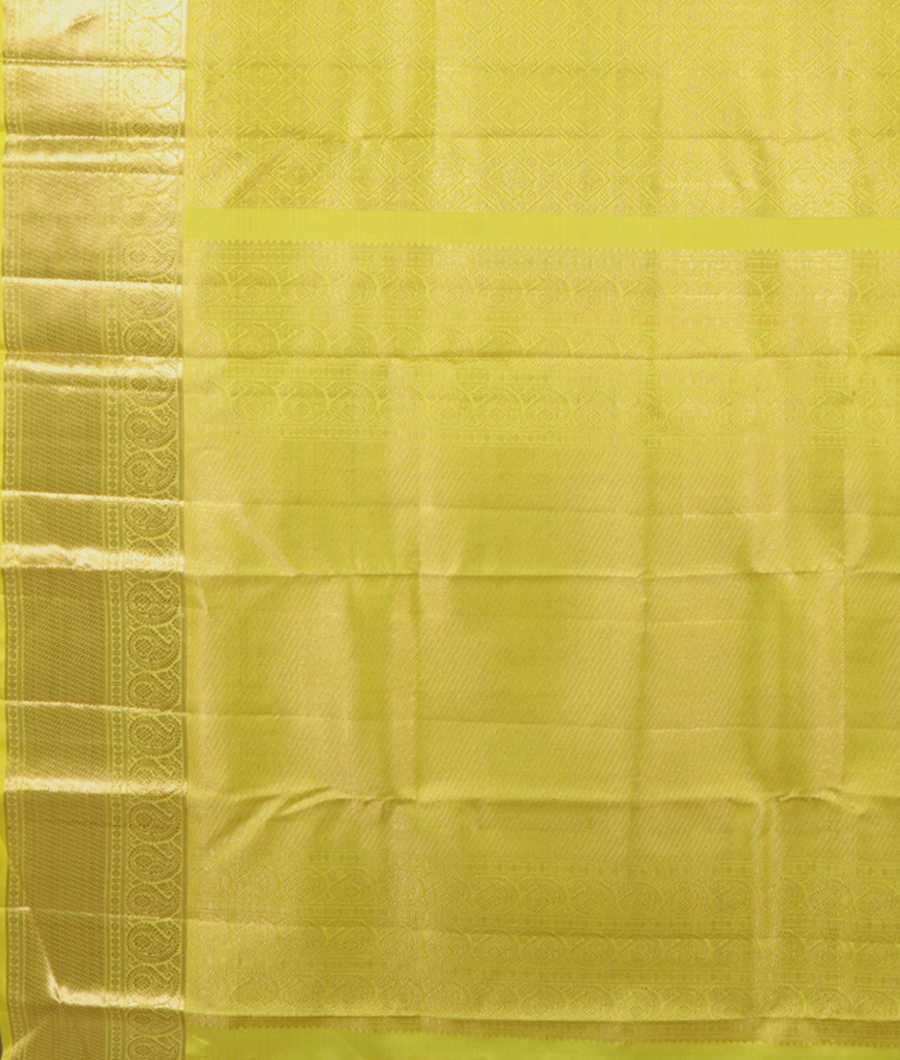 Green Handwoven Kanjivaram Silk Saree T2467054