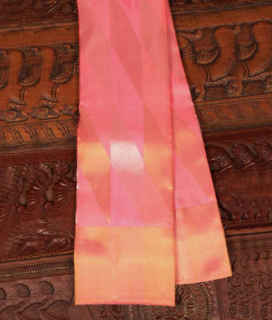 Peach Pink Handwoven Kanjivaram Silk Saree T239519-image