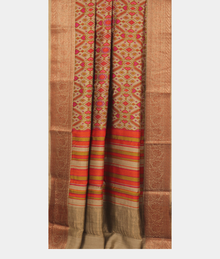 Grey Tussar Printed Saree T2684402