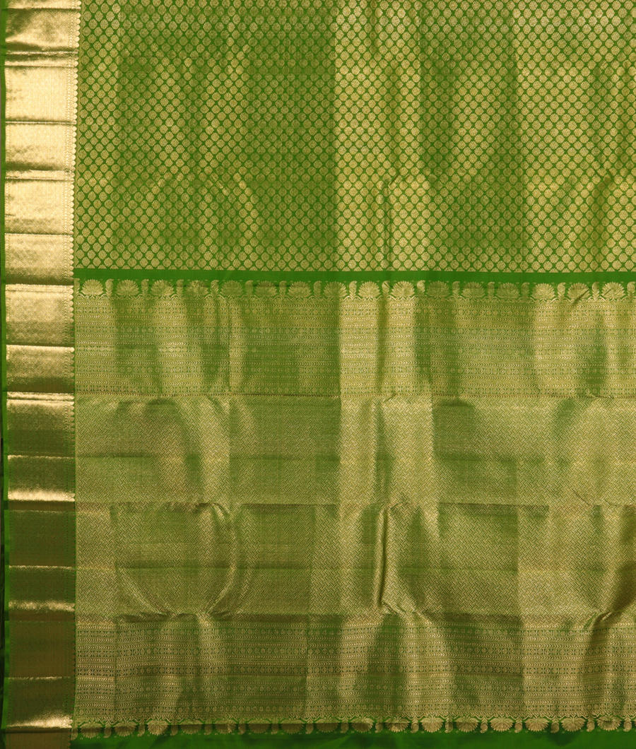 Green Handwoven Kanjivaram Silk Saree T2689234