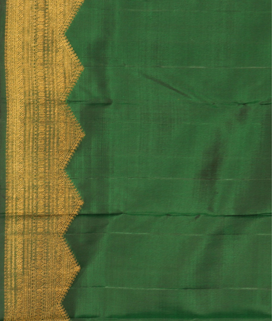 Green Handwoven Kanjivaram Silk Saree T2681303