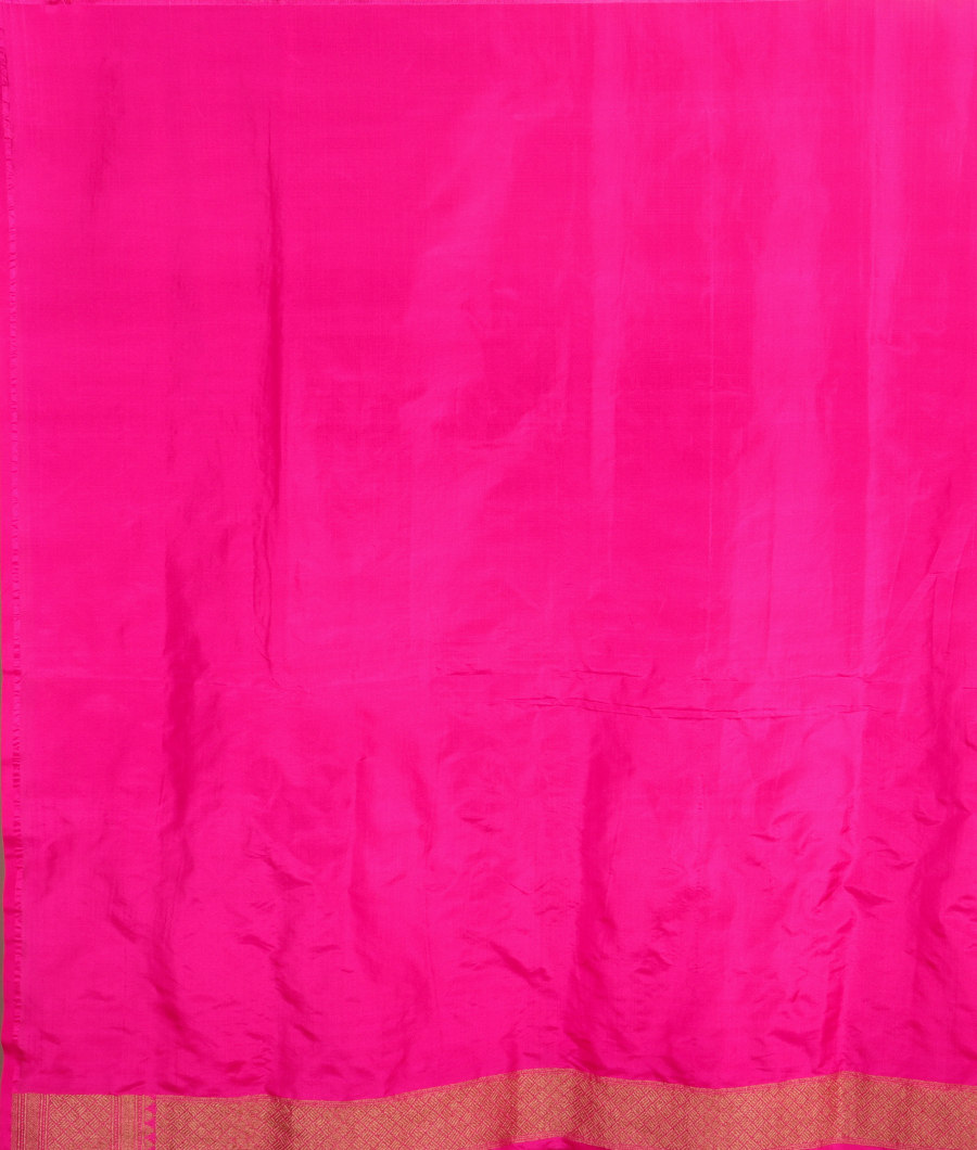 Red Banaras Silk Saree T2854853