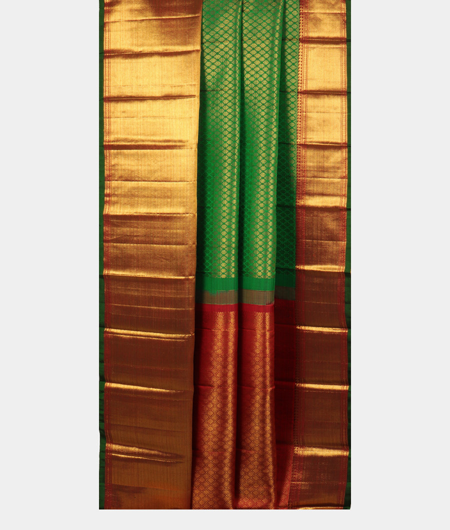 Green Handwoven Kanjivaram Silk Saree T2467622