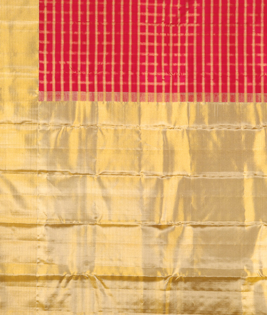 Magenta Handwoven Kanjivaram Silk Saree T2667624