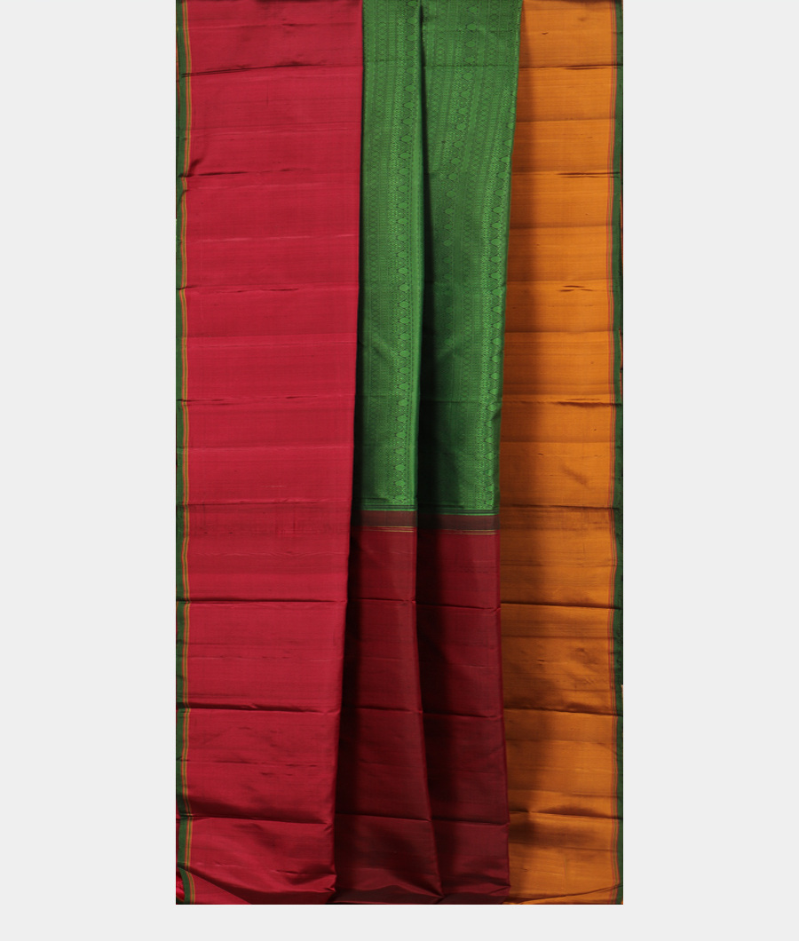 Green Handwoven Kanjivaram Silk Saree T2912492