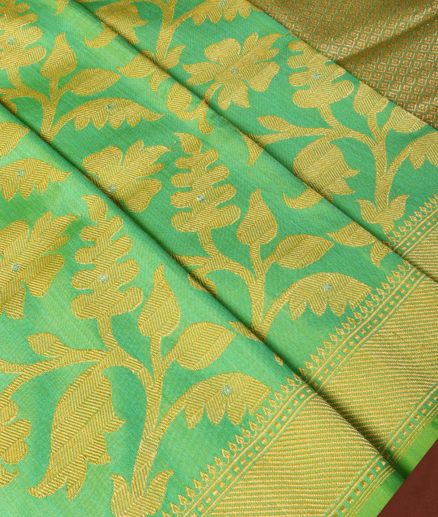 Green Banaras Silk Saree EI72094