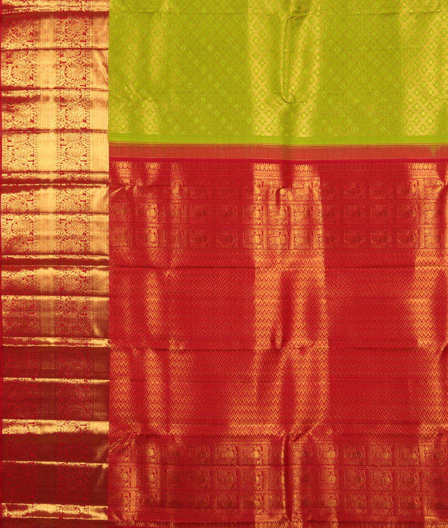 Green Handwoven Kanjivaram Silk Saree T2781294