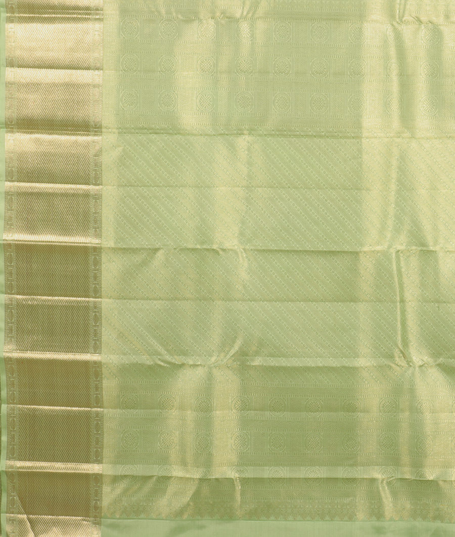 Light Green Handwoven Kanjivaram Silk Saree T2850634