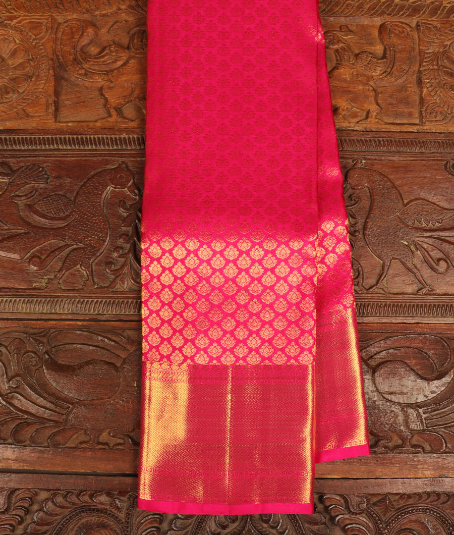 Magenta Handwoven Kanjivaram Silk Saree T297647-image