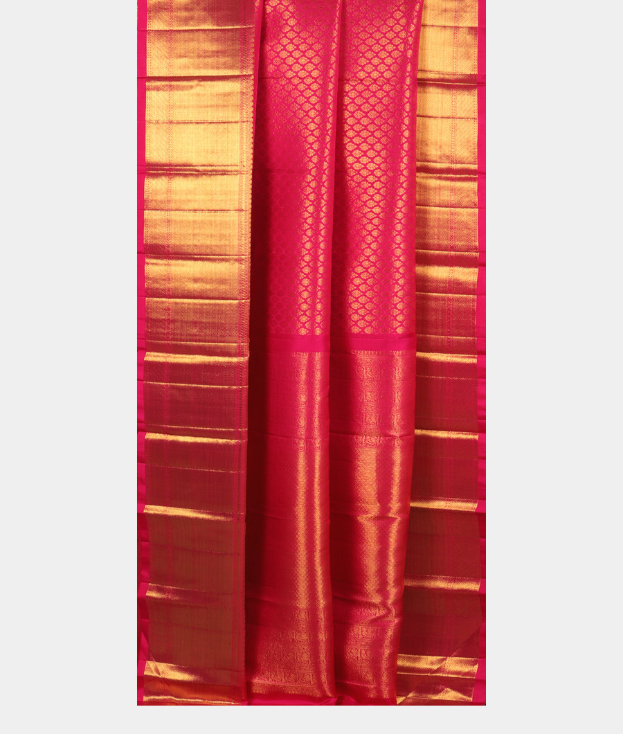 Magenta Handwoven Kanjivaram Silk Saree T2976472