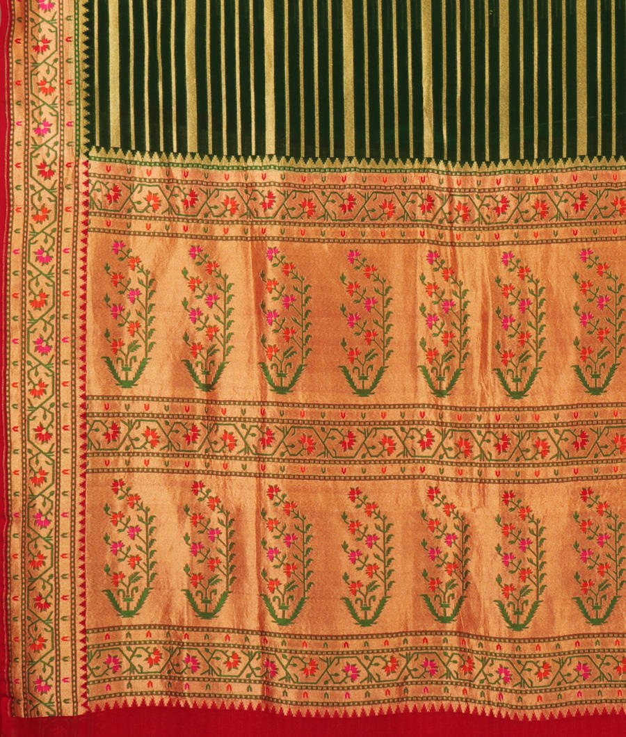 Bottle Green Banaras Georgette Silk Saree T2525814