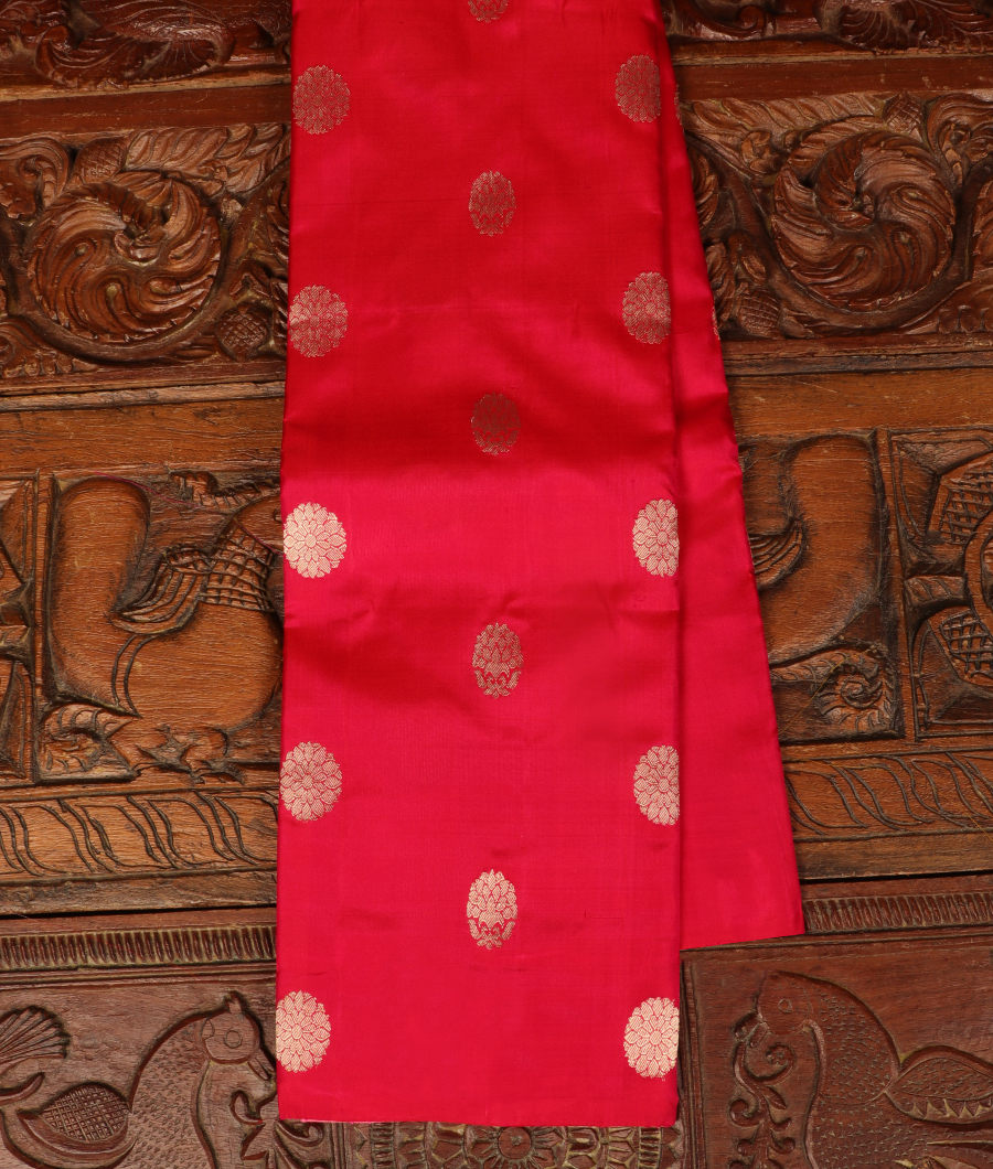 Magenta Handwoven Kanjivaram Silk Saree T309624-image