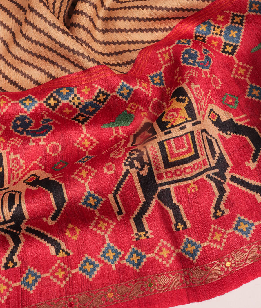 Beige Tussar Printed Saree T3098563