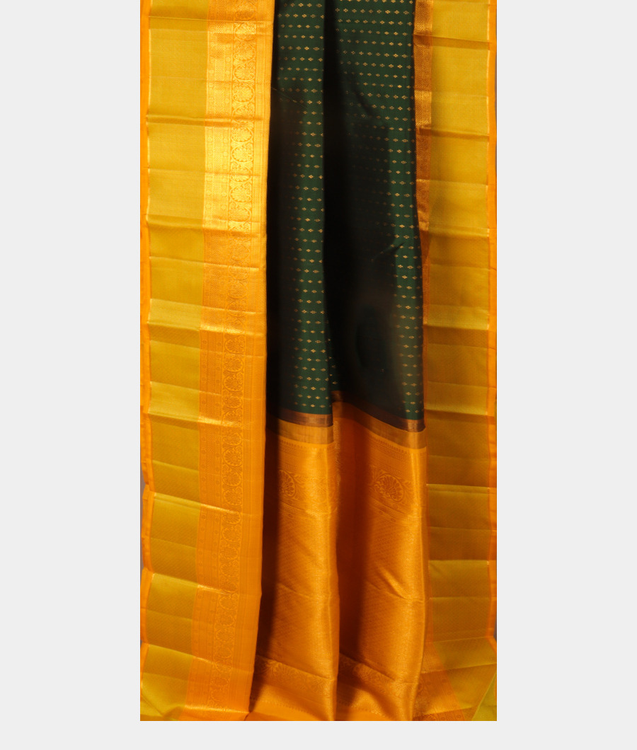 Bottle Green Handwoven Kanjivaram Silk Saree T3073742