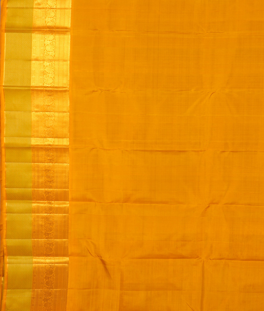 Bottle Green Handwoven Kanjivaram Silk Saree T3073743