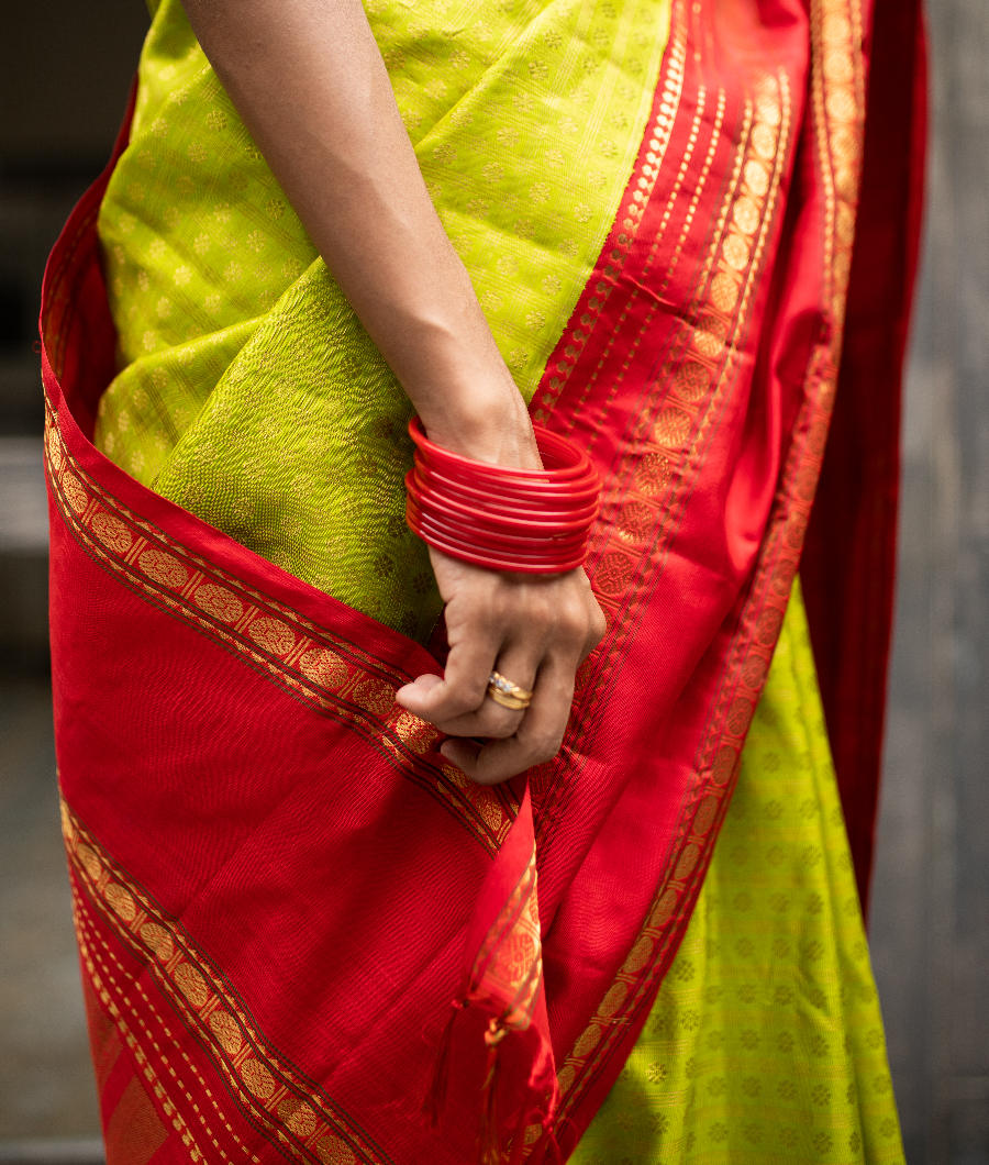 Lime Green Handwoven Kanjivaram Silk Saree T1902593