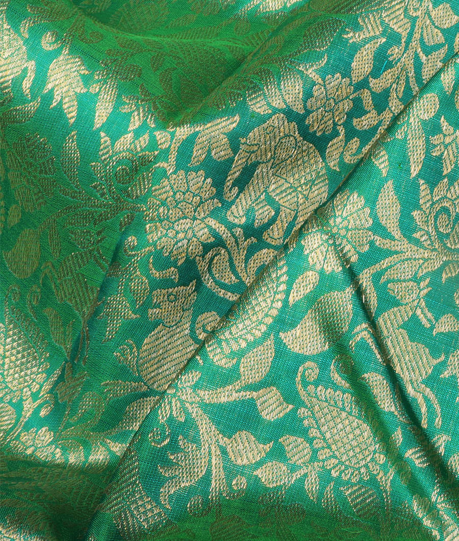 Peacock Green Handwoven Kanjivaram Silk Saree T2936344