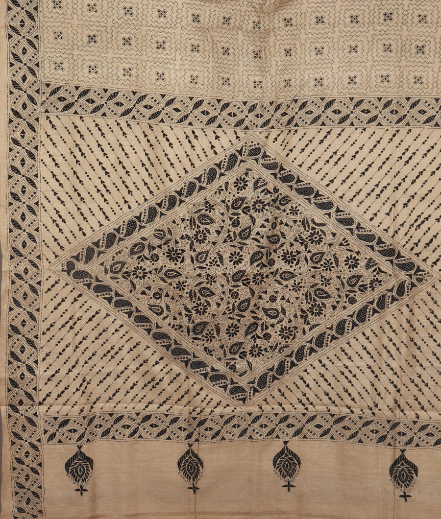 off-white-tussar-embroidery-saree-t277627-t277627-d