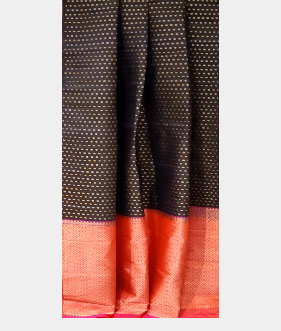 Midnight Blue Handwoven Kanjivaram Silk Saree T3159322