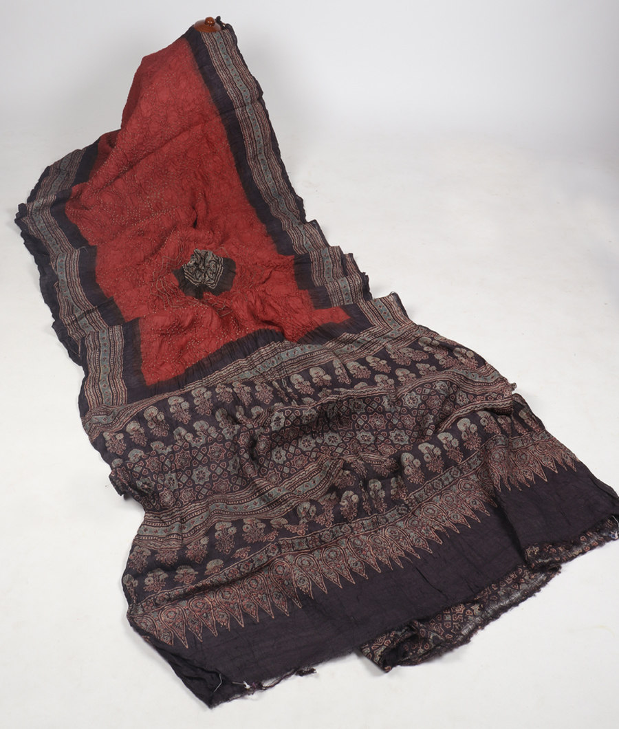 Maroon Bandhani Tussar Saree T322780-image