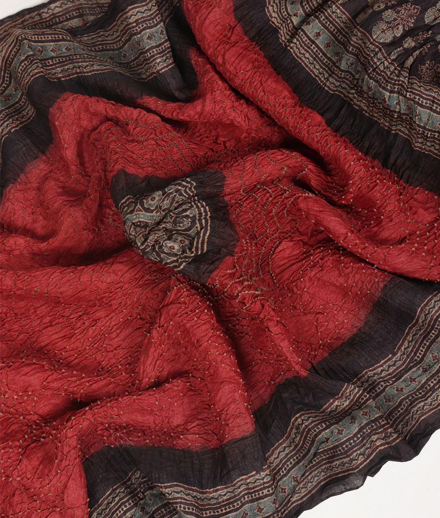 Maroon Bandhani Tussar Saree T3227802