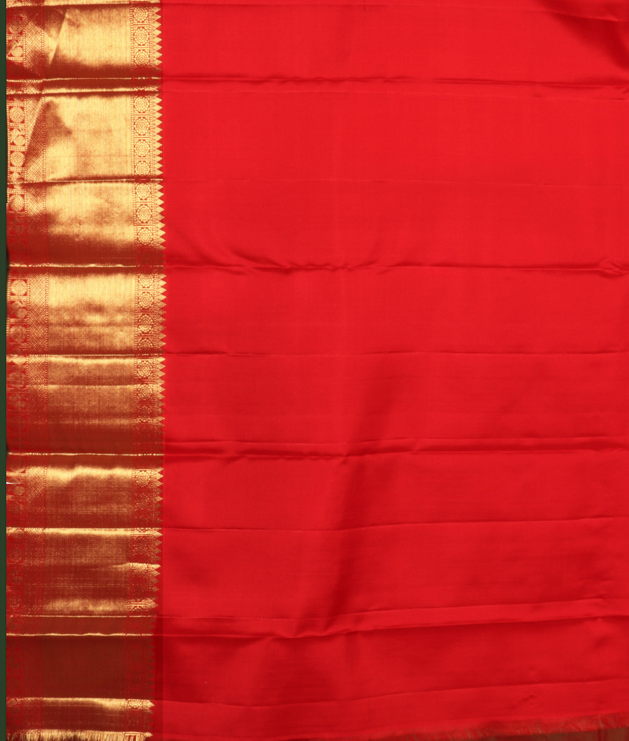 Cream Handwoven Kanjivaram Silk Saree T3052813