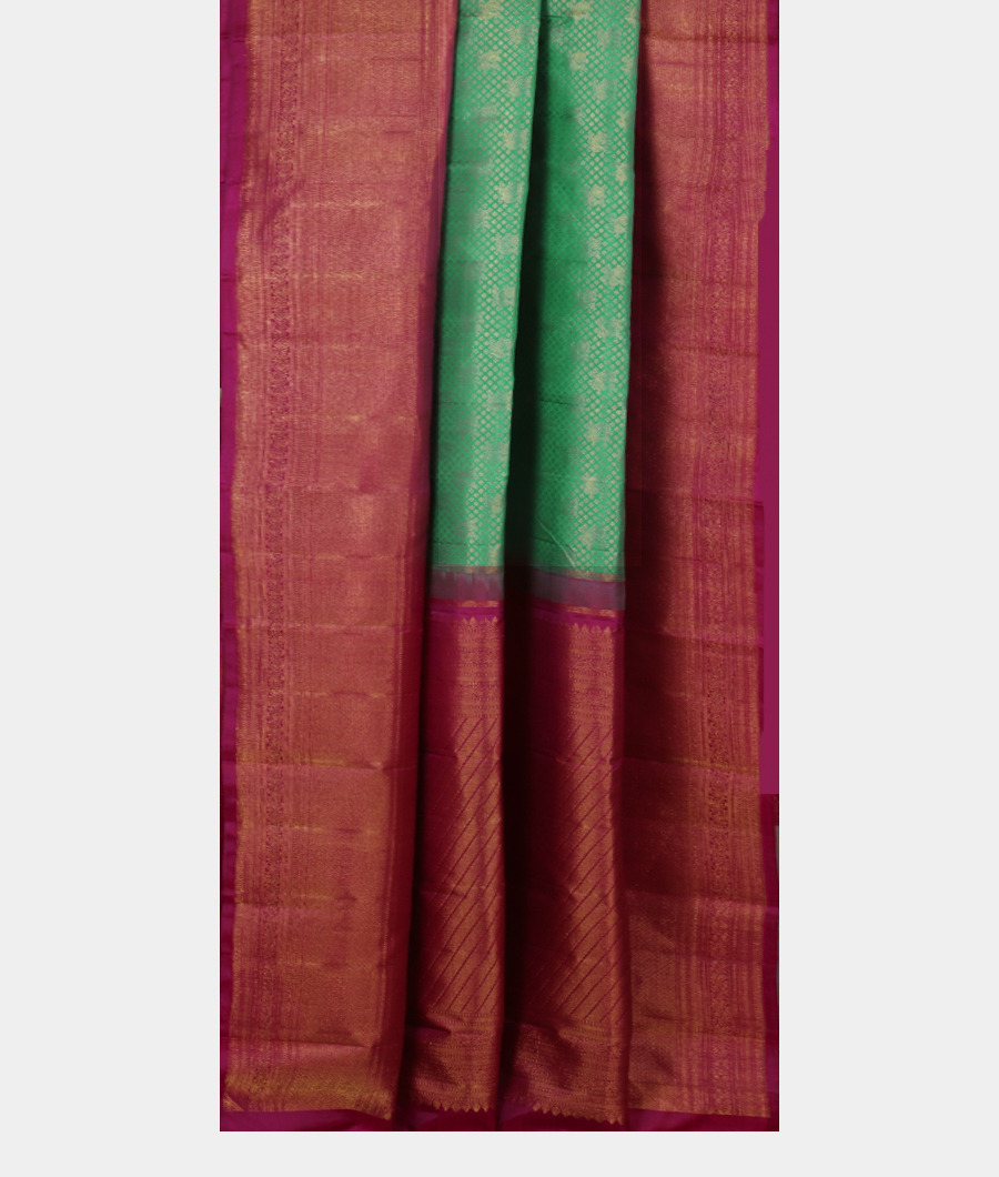 Bluish Green Handwoven Kanjivaram Silk Saree T2959112