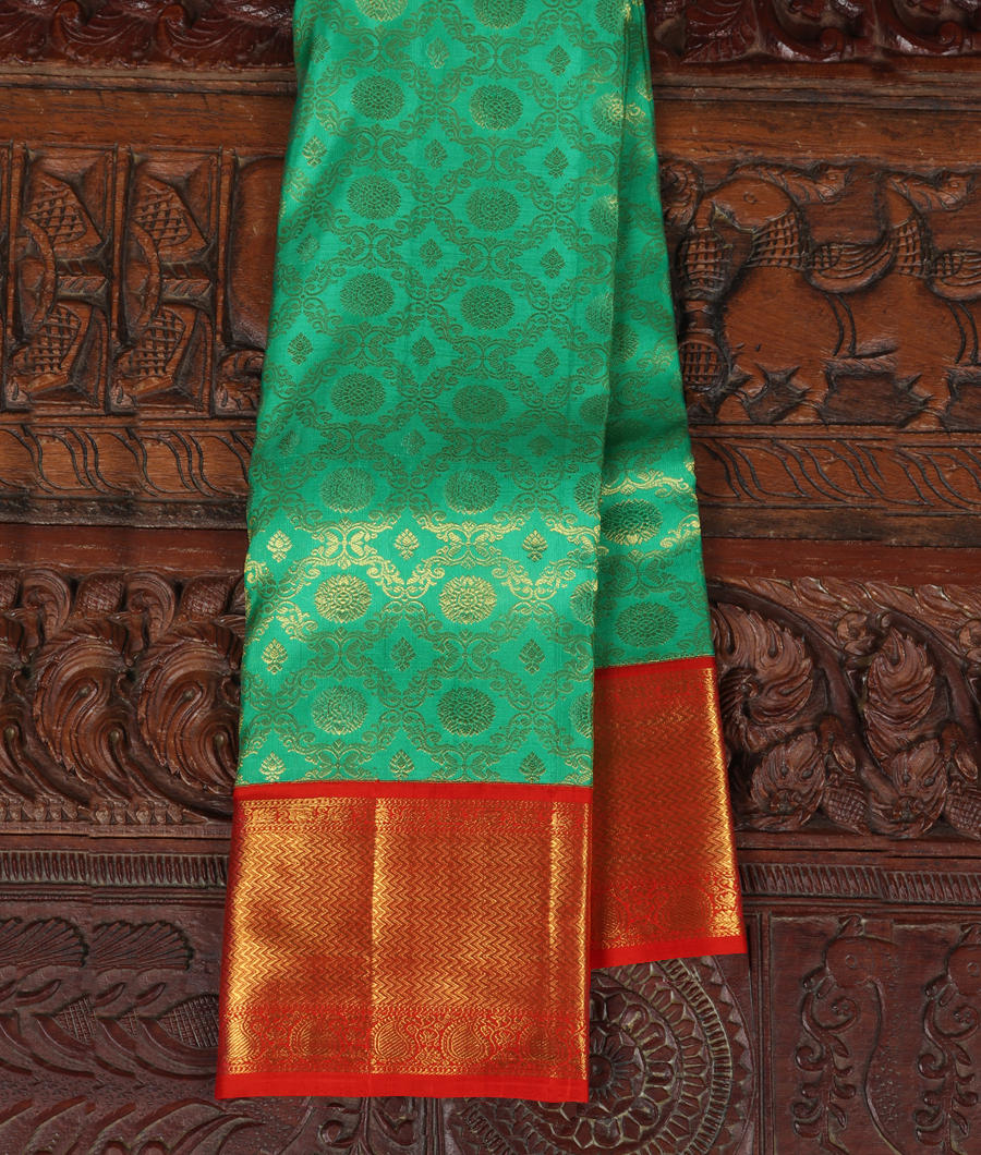 Green Handwoven Kanjivaram Silk Saree T296266-image