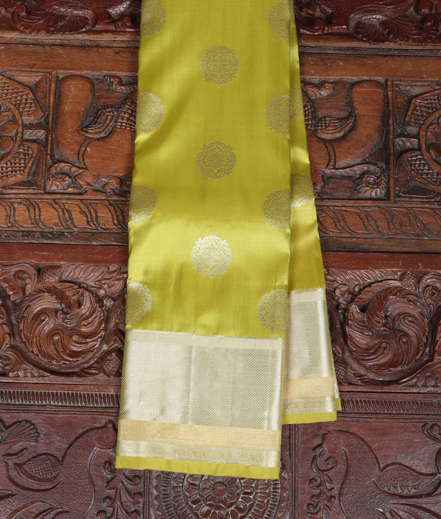 Green Handwoven Kanjivaram Silk Saree T326487-image