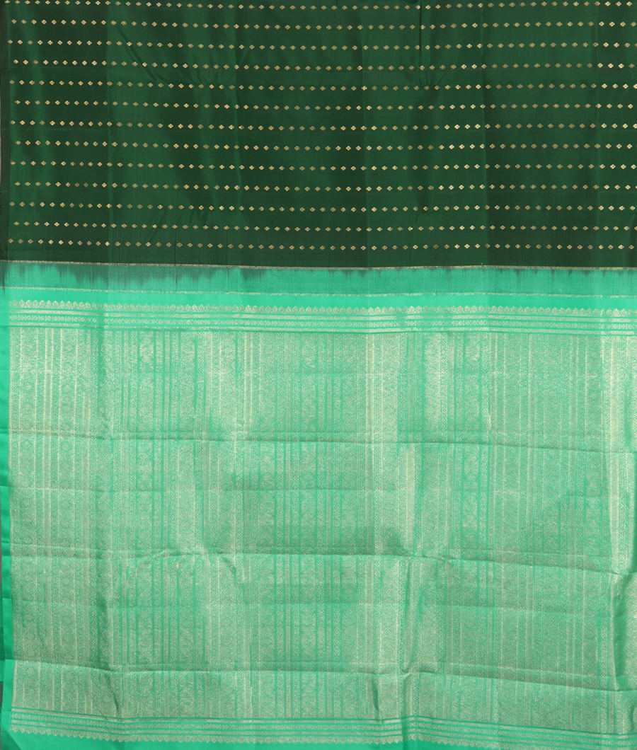 Green Handwoven Kanjivaram Silk Saree T3251844