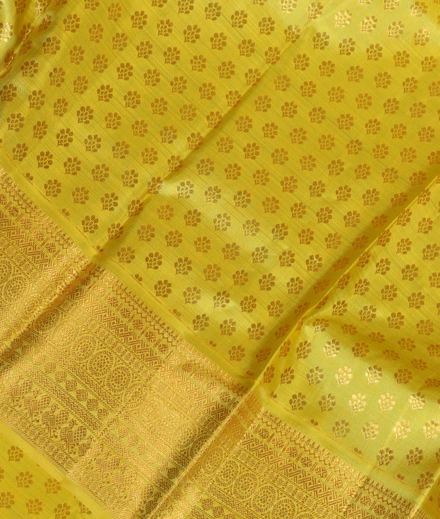 Yellow Handwoven Kanjivaram Silk Dupatta T306420-image