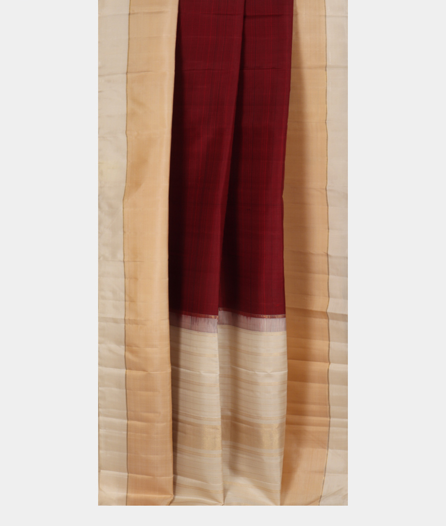 Black And Maroon Handwoven Kanjivaram Silk Saree T3323032