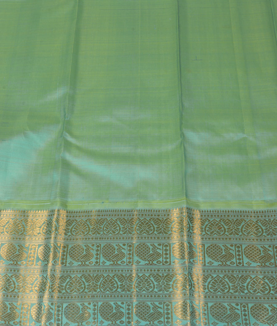 Lilac Handwoven Kanjivaram Silk Saree T2860433