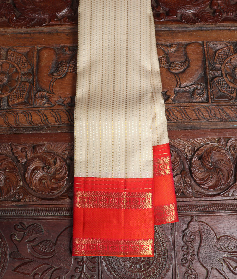 White Handwoven Kanjivaram Silk Saree T260843-image