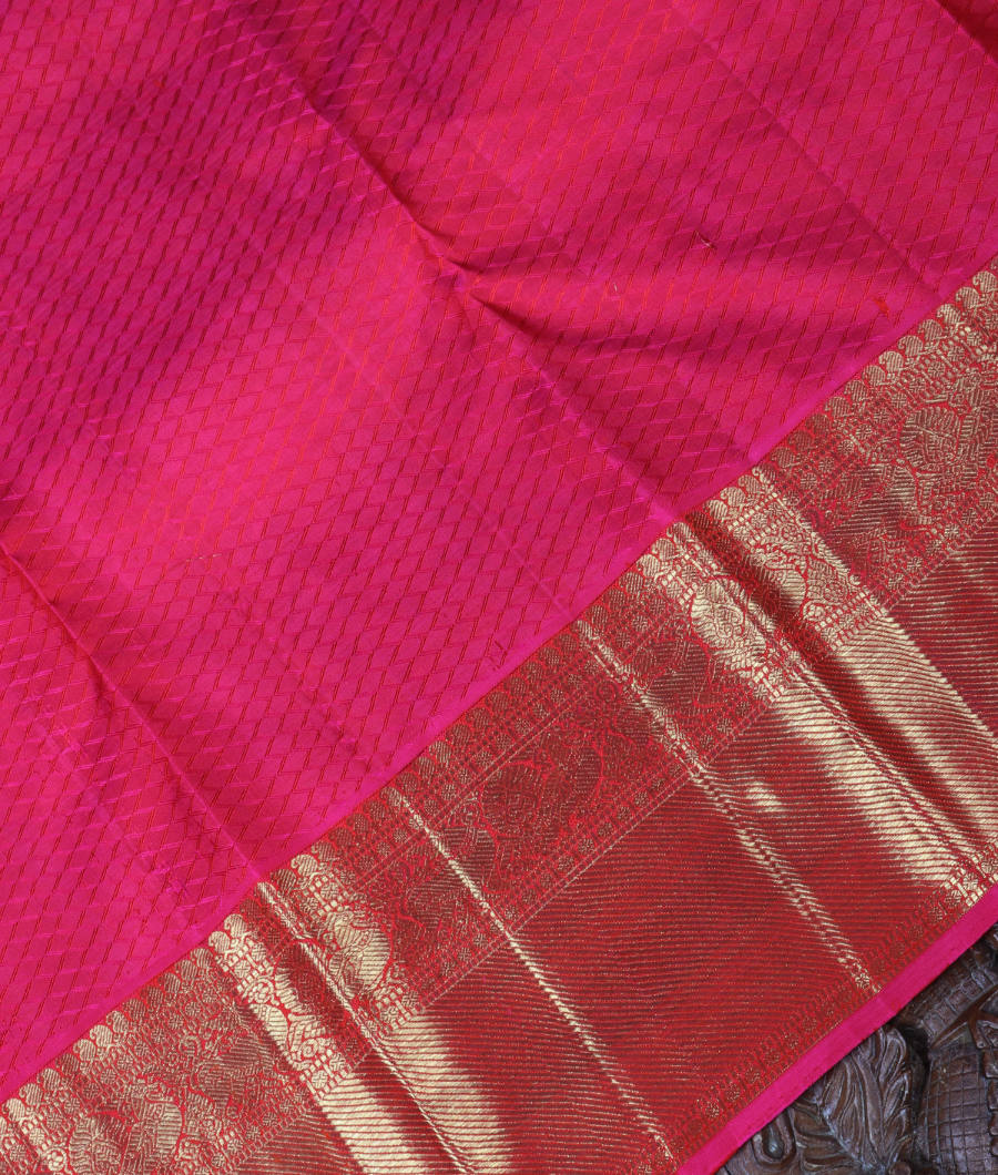 Dark Purple Handwoven Kanjivaram Silk Saree T3145614