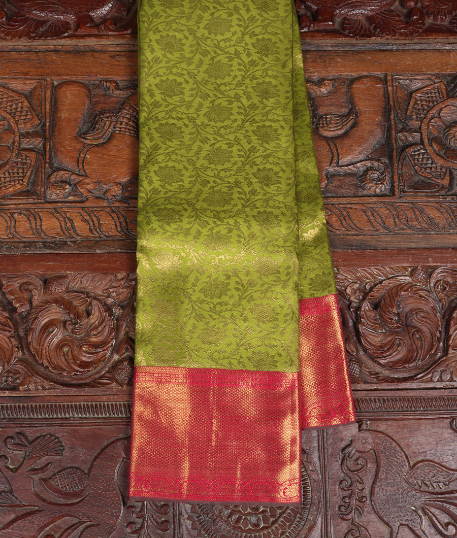 Green Handwoven Kanjivaram Silk Saree T208219-image