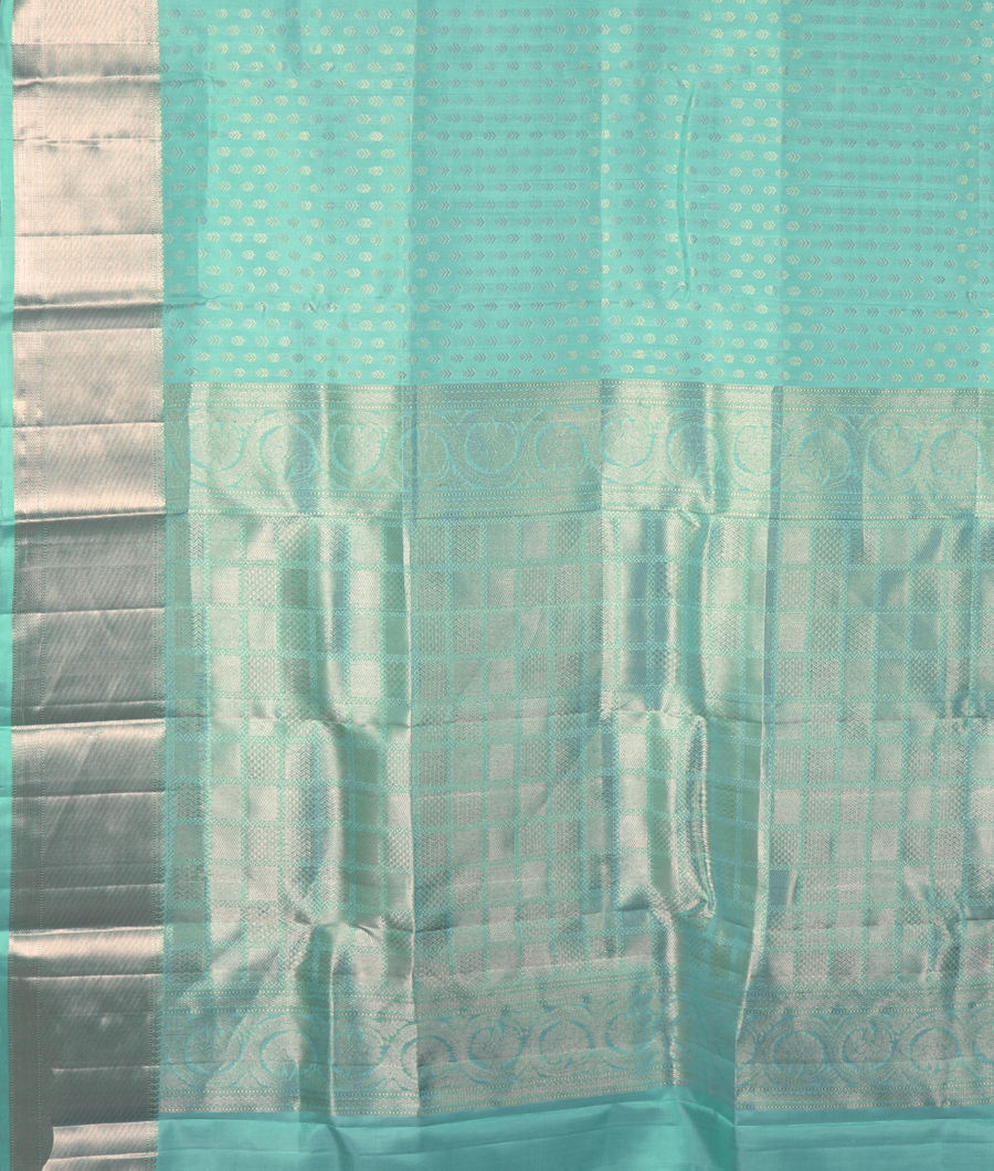 Light Green Handwoven Kanjivaram Silk Saree T3406524