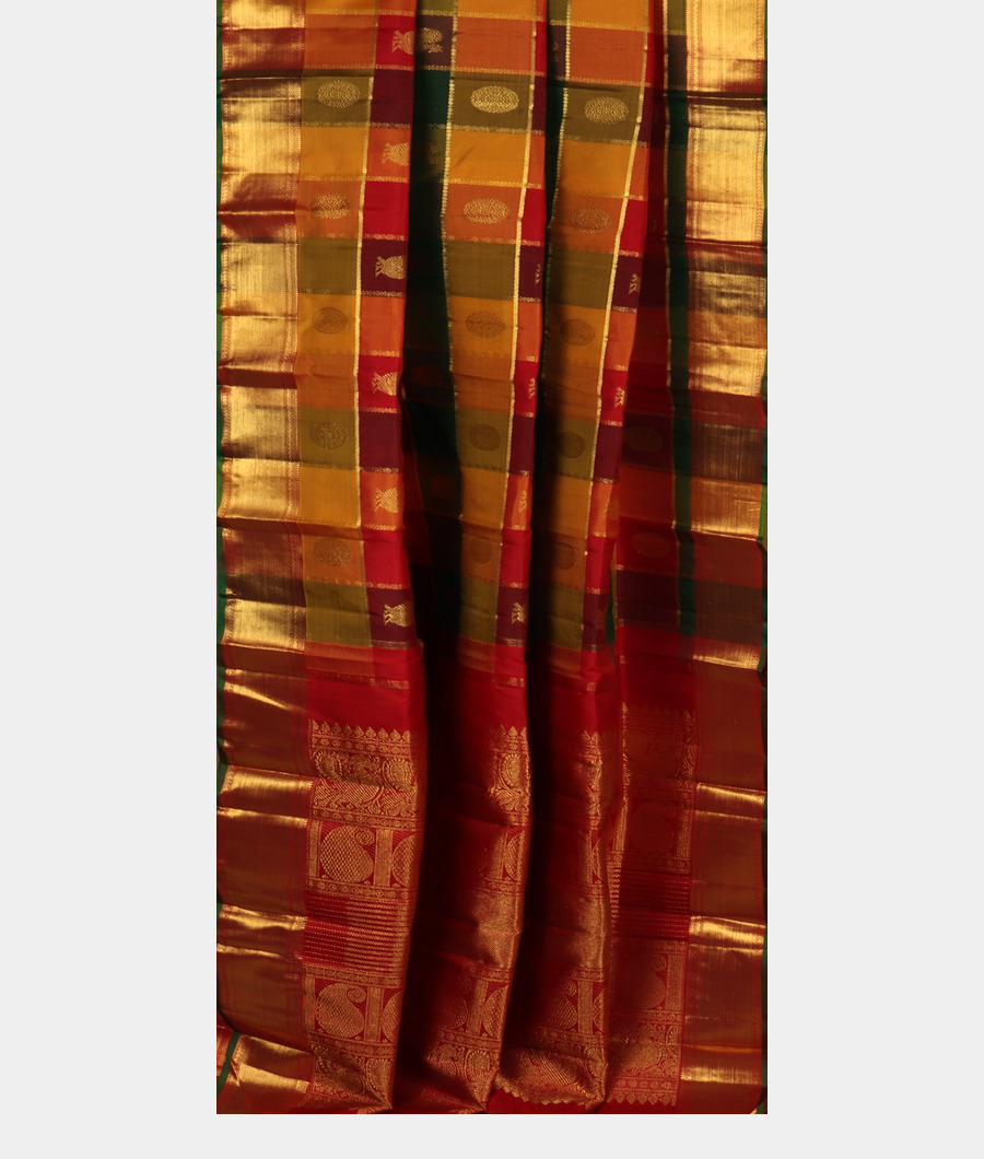 Multicolour Handwoven Kanjivaram Silk Saree T3398062