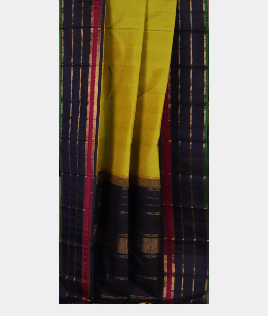 Yellowish Green Handwoven Kanjivaram Silk Saree T3475772