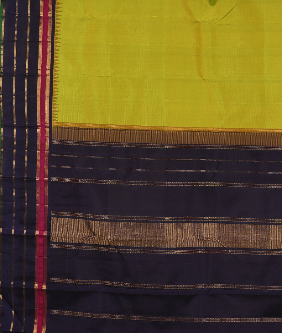 Yellowish Green Handwoven Kanjivaram Silk Saree T3475774