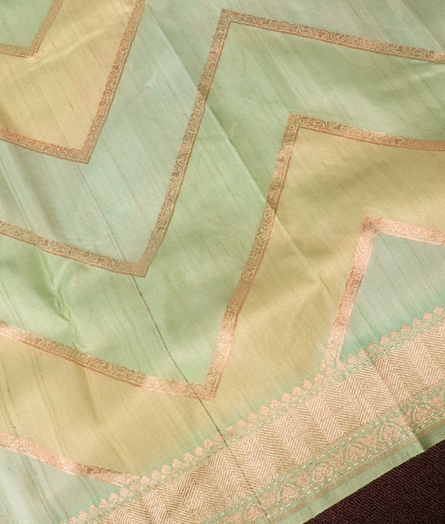 Green Banaras Tussar Georgette Saree T3493414