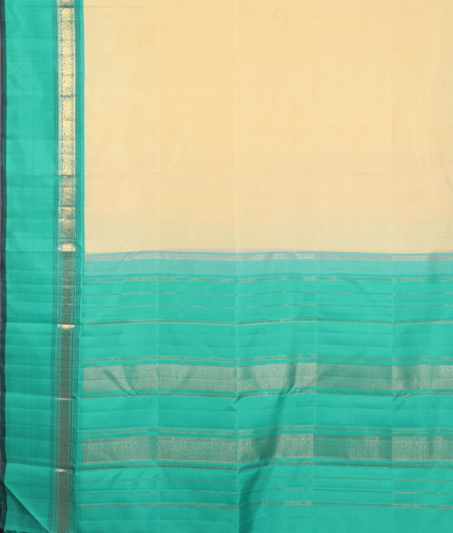 Cream Handwoven Kanjivaram Silk Saree T3505894