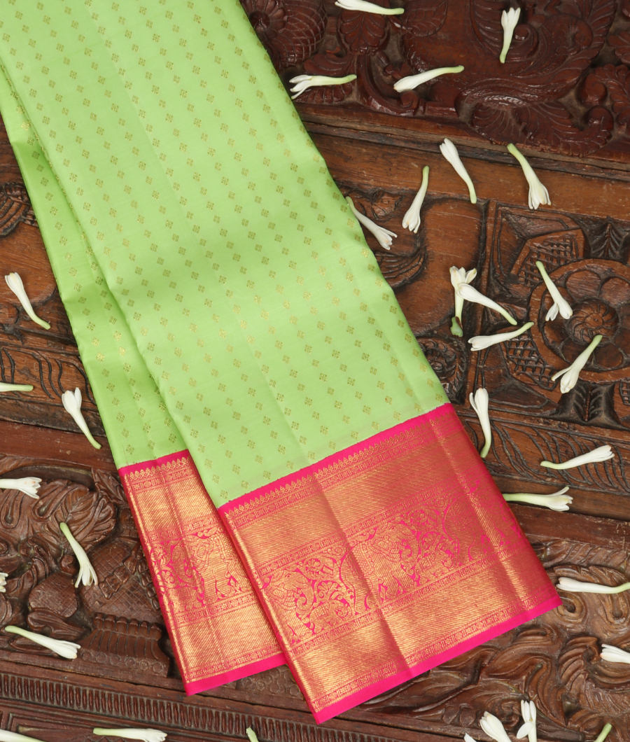 Green Handwoven Kanjivaram Silk Saree T341452-image