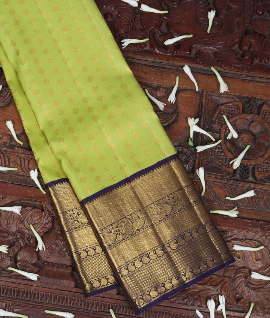 Green Handwoven Kanjivaram Silk Saree T341455-image