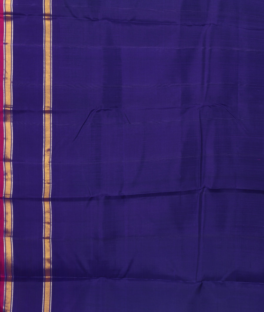 Green Handwoven Kanjivaram Silk Saree T3139653