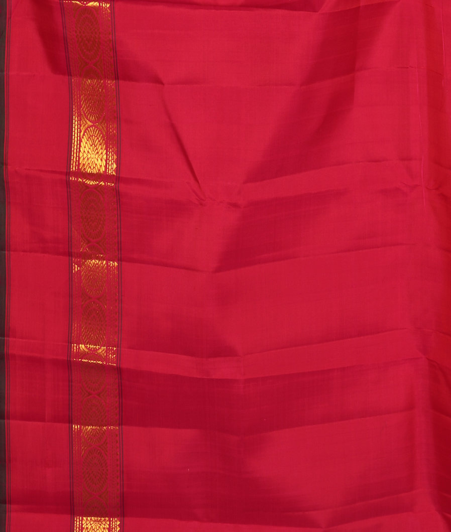 Cream Handwoven Kanjivaram Silk Saree T3505813