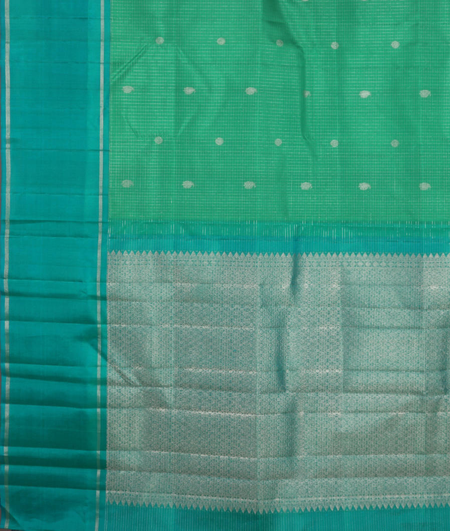 Green Handwoven Kanjivaram Silk Saree T3524564